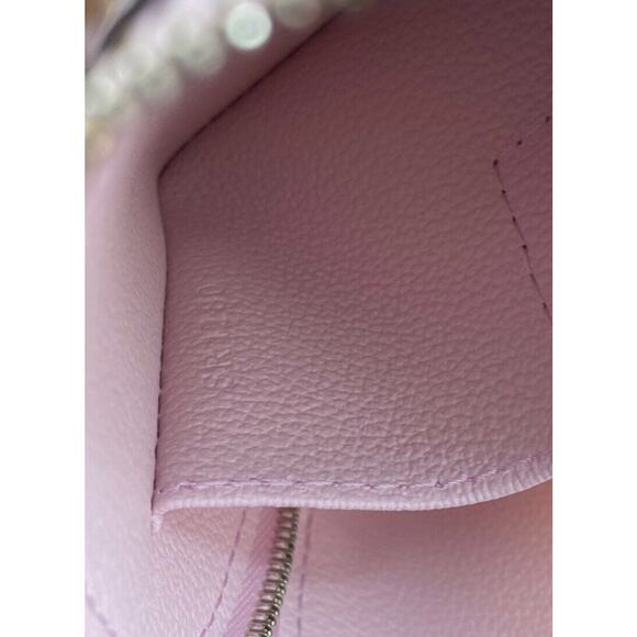 Louis Vuitton Monogram Giant LV Escale Pochette Cosmetic Cosmetic Pouch - Picture 9 of 10